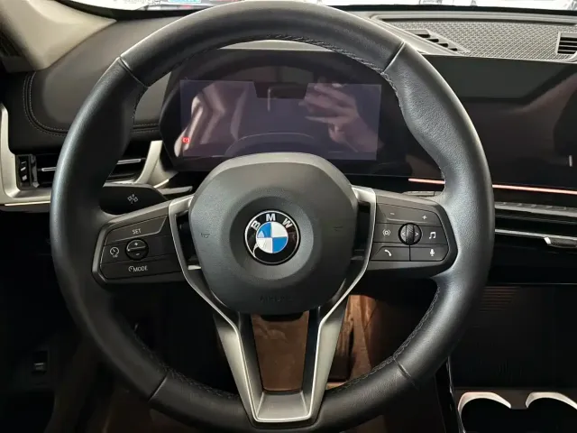 BMW X1 — Фото автомобиля 12