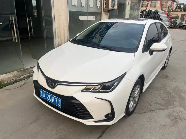 Фотография автомобиля — Toyota Corolla