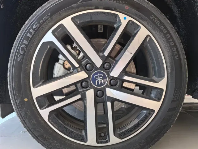 BYD Song L DM-i — Фото автомобиля 2