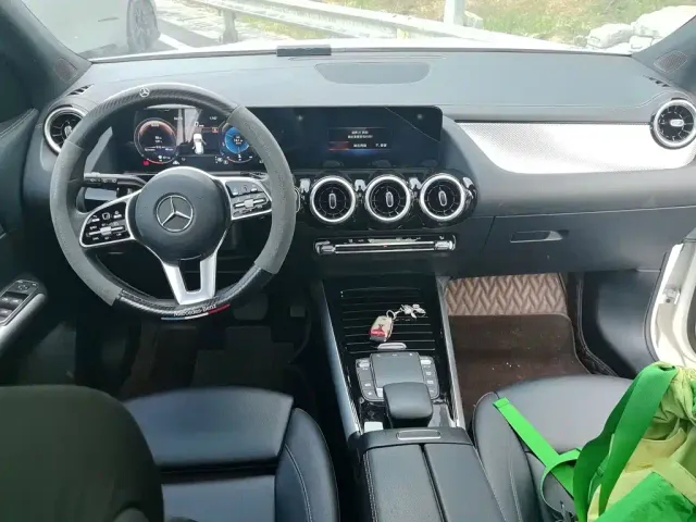 Mercedes-Benz GLA-Class — Фото автомобиля 12