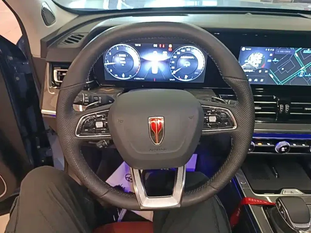 Hongqi HS5 — Фото автомобиля 10