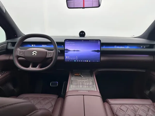 Nio ES8 — Фото автомобиля 29