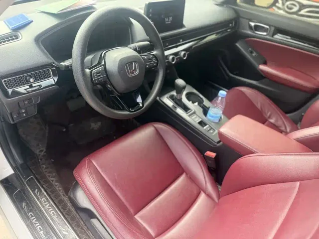Honda Civic — Фото автомобиля 7