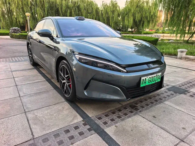 BYD Han L — Фото автомобиля 2