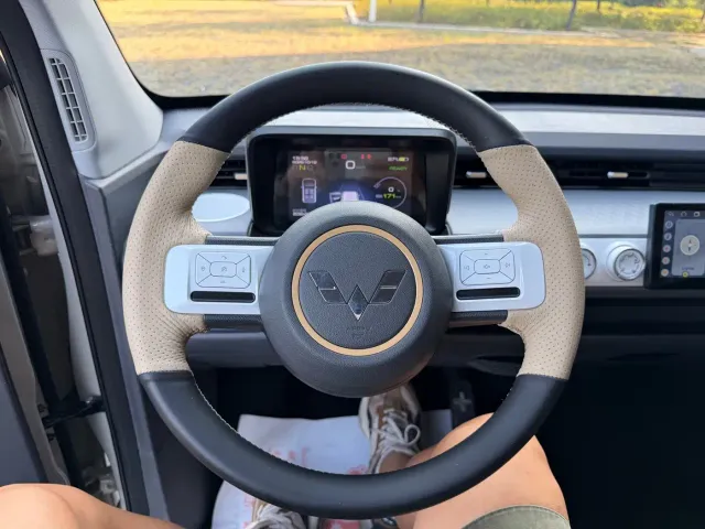Wuling Hongguang Mini EV — Фото автомобиля 11