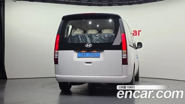 Hyundai Staria — Фото автомобиля 4