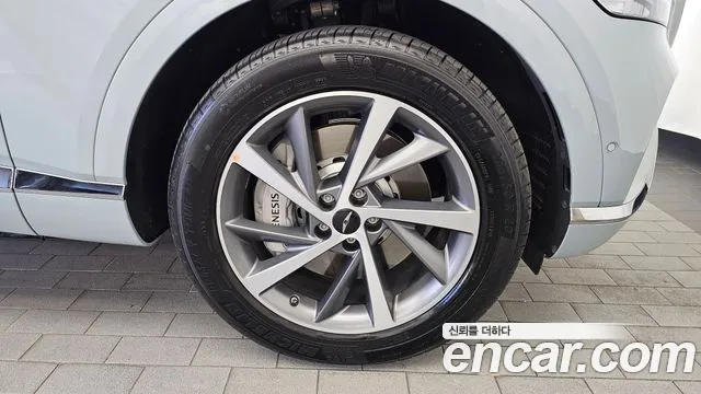 Genesis GV80 — Фото автомобиля 21