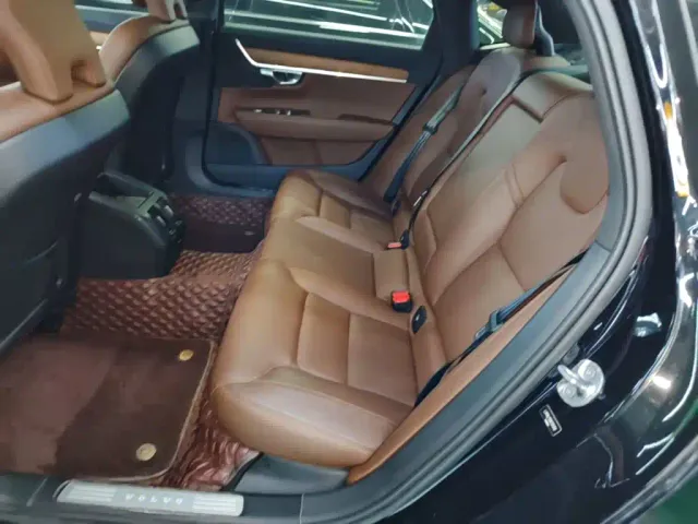 Volvo S90 — Фото автомобиля 16