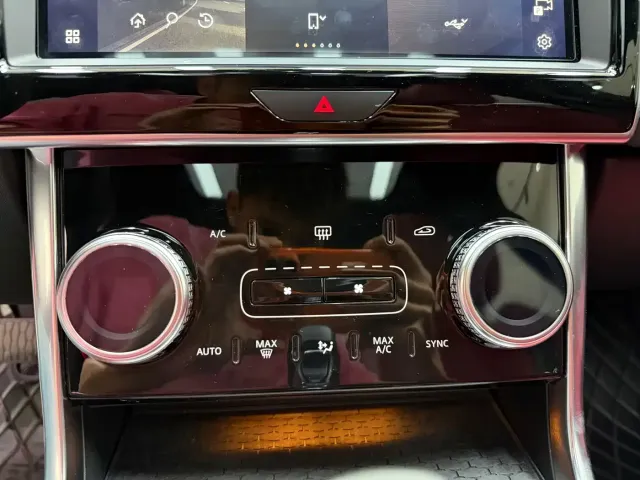Jaguar XEL — Фото автомобиля 16