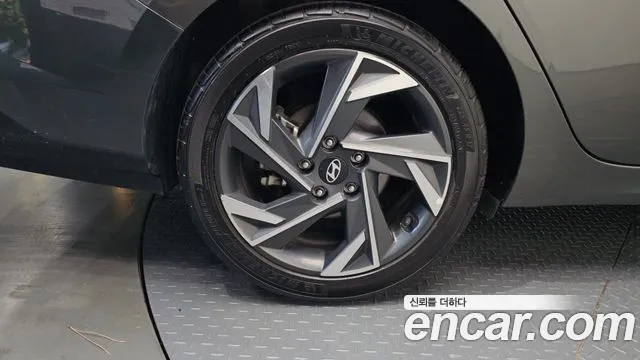 Hyundai Avante CN7 — Фото автомобиля 18