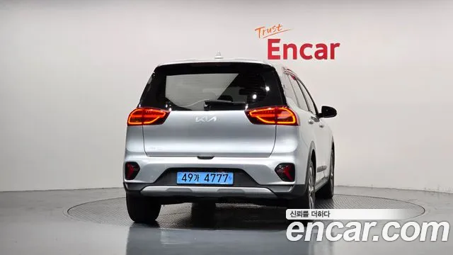 Kia Niro — Фото автомобиля 4