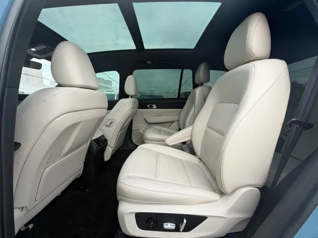 Li Auto ONE — Фото автомобиля 8