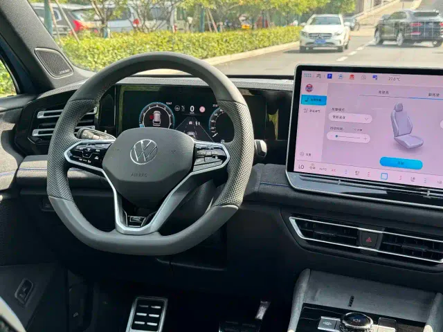 Volkswagen Tiguan L — Фото автомобиля 4