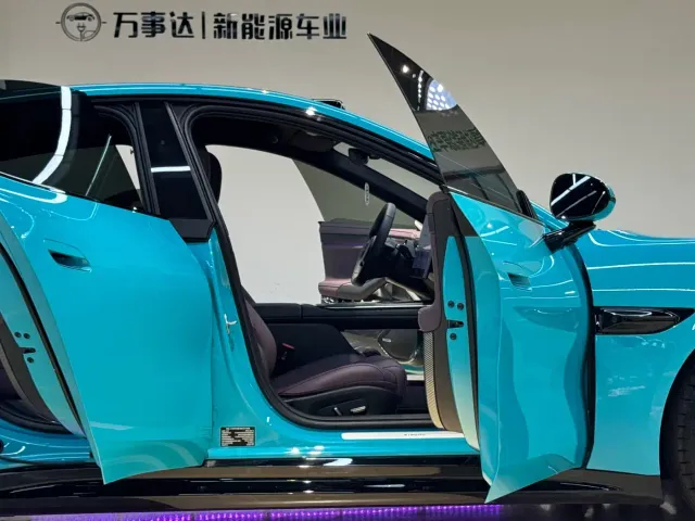 Xiaomi SU7 — Фото автомобиля 19