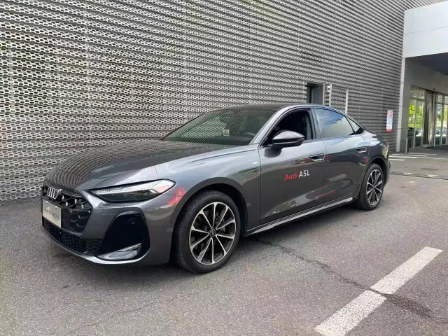 Фотография автомобиля — Audi A5L