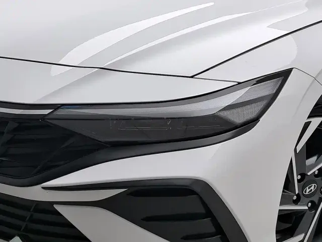Hyundai Elantra — Фото автомобиля 7