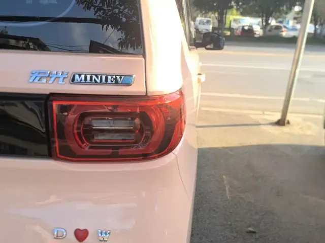 Wuling Hongguang Mini EV — Фото автомобиля 7