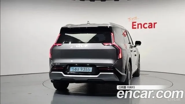 Kia EV9 Long Range 4WD — Фото автомобиля 4