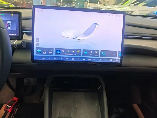 BYD Seal 06 GT — Фото автомобиля 12