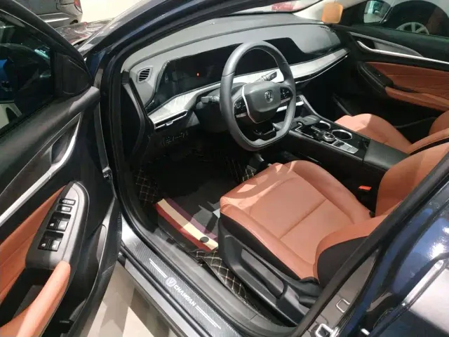 Changan Eado — Фото автомобиля 15