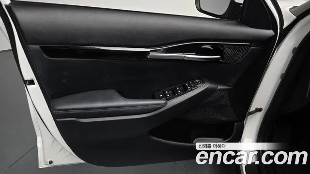 Kia Seltos New — Фото автомобиля 13