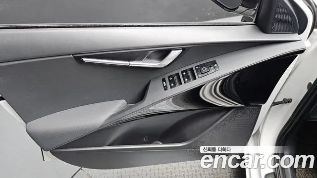 Kia Niro The All New Niro — Фото автомобиля 12