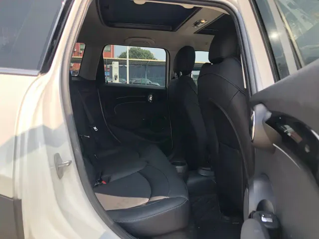 MINI Hatch — Фото автомобиля 18