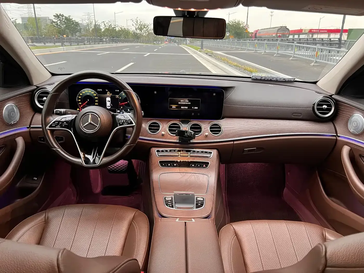 Mercedes-Benz Mercedes-Benz E-Class 2021 E 300 L Luxury — Фото автомобиля 6