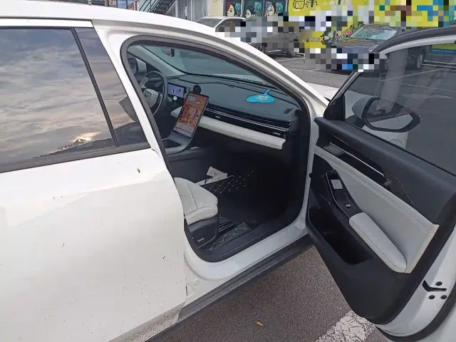 Geely Galaxy L6 — Фото автомобиля 19