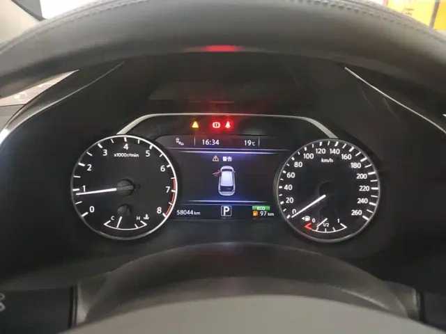 Nissan Murano — Фото автомобиля 11