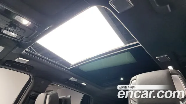 Cadillac Escalade Generation 5 — Фото автомобиля 15