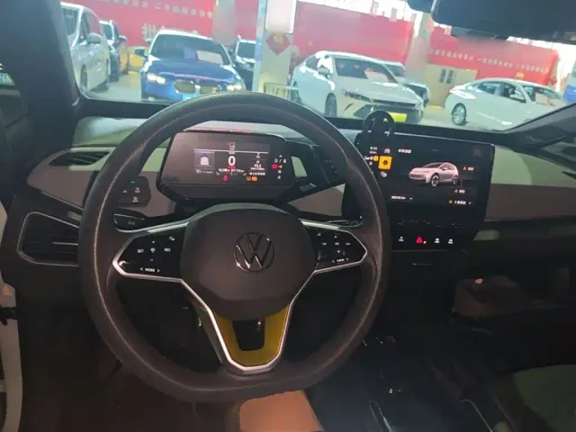 Volkswagen ID.3 — Фото автомобиля 9