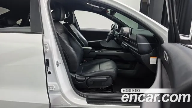 Hyundai Ioniq 6 — Фото автомобиля 11