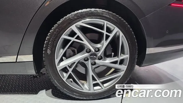 Genesis G90 Бензин 3.5 турбо AWD — Фото автомобиля 21