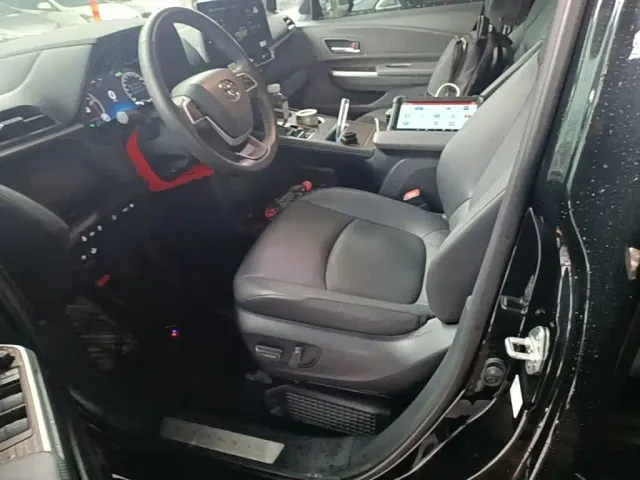 Toyota Granvia — Фото автомобиля 14