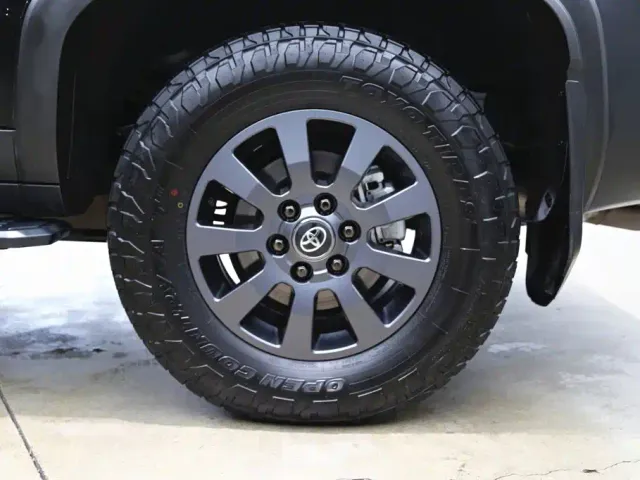 Toyota Prado — Фото автомобиля 30