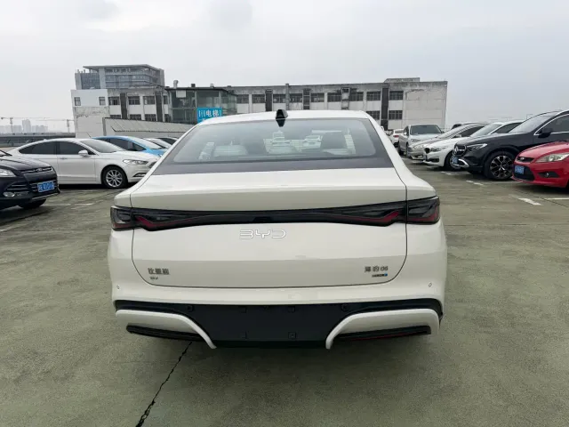 BYD Seal 06 — Фото автомобиля 6