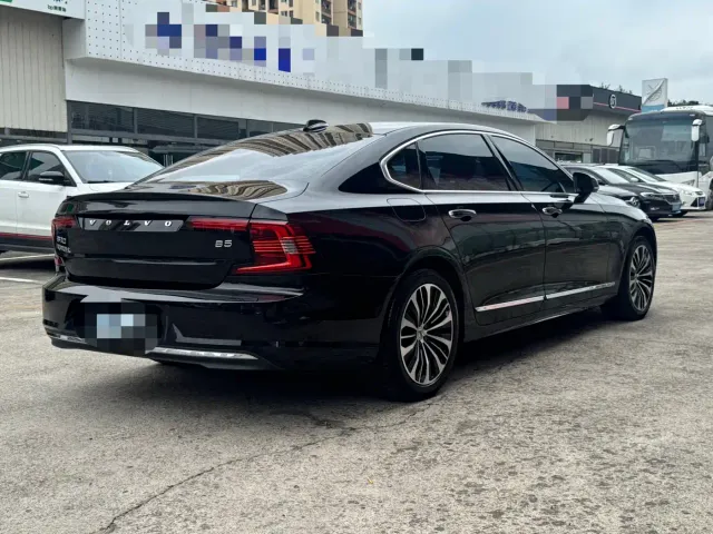 Volvo S90 — Фото автомобиля 8