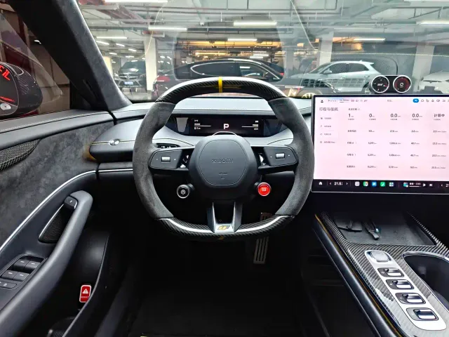 Xiaomi SU7 Ultra — Фото автомобиля 13