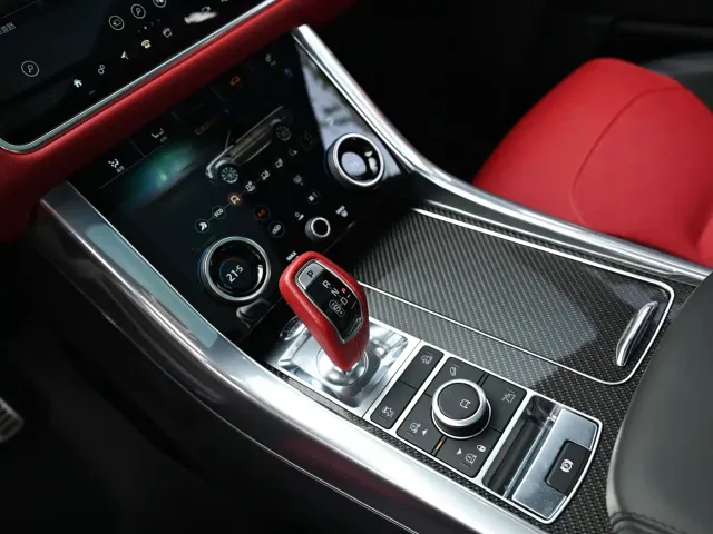 Land Rover Range Rover Sport — Фото автомобиля 11