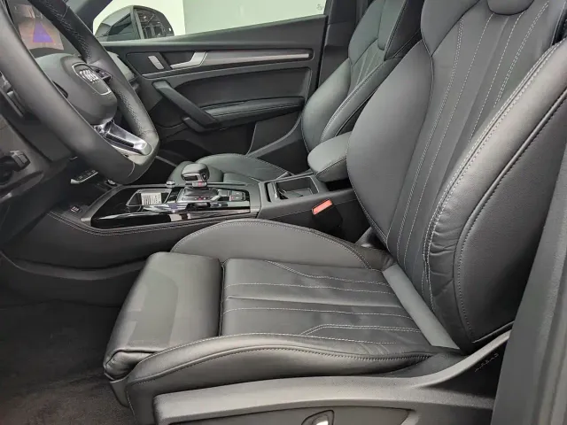 Audi Q5L — Фото автомобиля 10