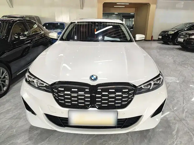 BMW i3 — Фото автомобиля 2