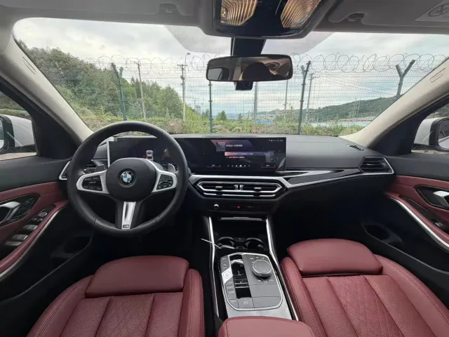 BMW 3 Series — Фото автомобиля 9