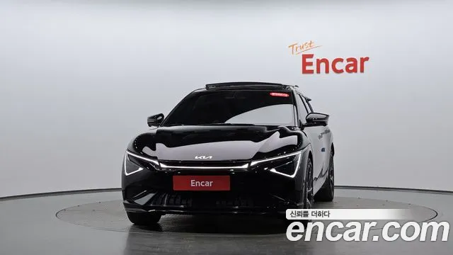 Kia EV6 — Фото автомобиля 3