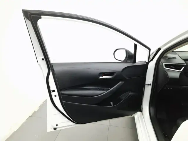Toyota Corolla — Фото автомобиля 8
