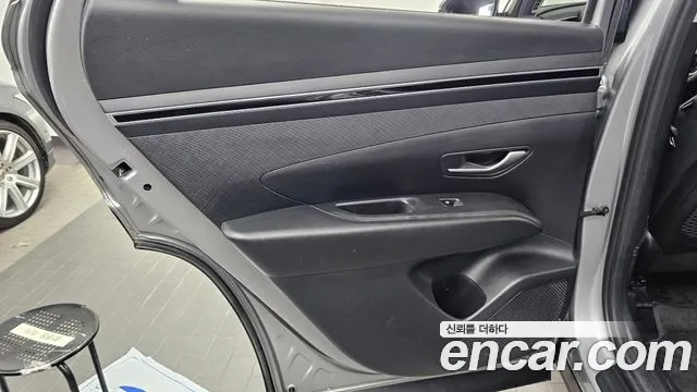 Hyundai Tucson Tucson (NX4) Бензин 1.6 турбо 2WD — Фото автомобиля 25