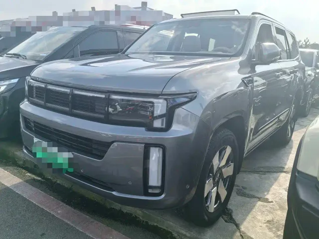 Фотография автомобиля — BAIC BJ60 Thunder