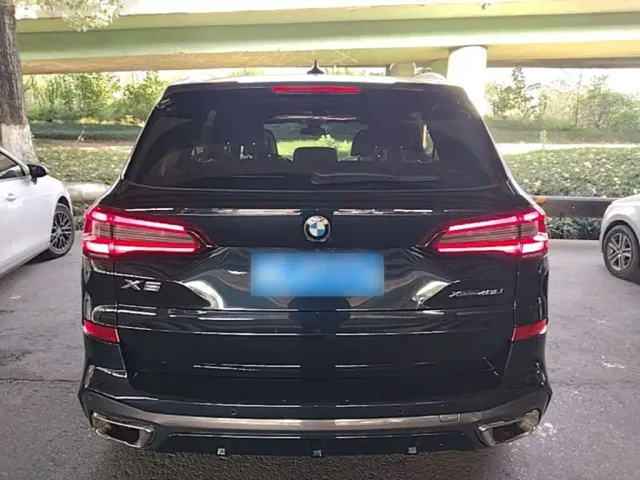 BMW X5 — Фото автомобиля 5