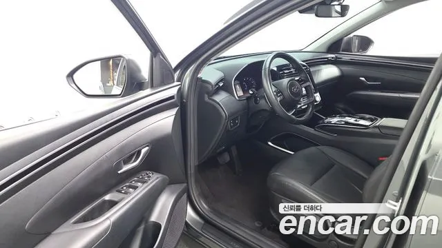 Hyundai Tucson Tucson (NX4) Дизель 2.0 2WD — Фото автомобиля 10