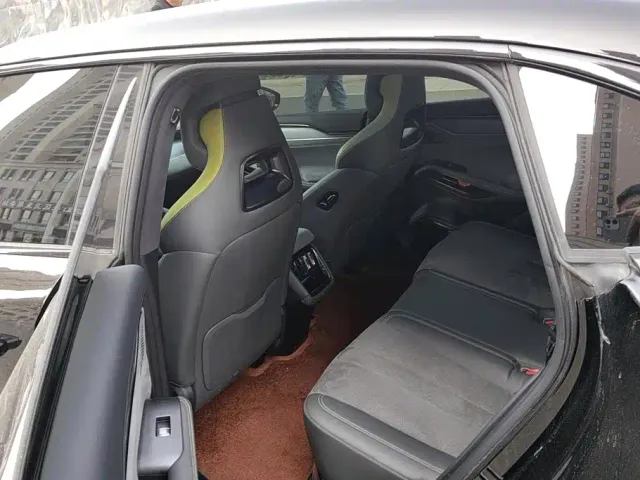 BYD Song L EV — Фото автомобиля 11